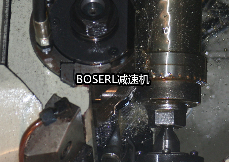 1666683900103017.jpg 齒輪減速電機(jī)一體機(jī)